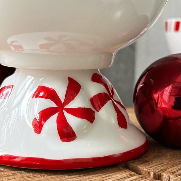 🌴Joy Candy Cane Serving/Candy Red and White Holiday Bowls - Set of Two - Picture 2 of 9